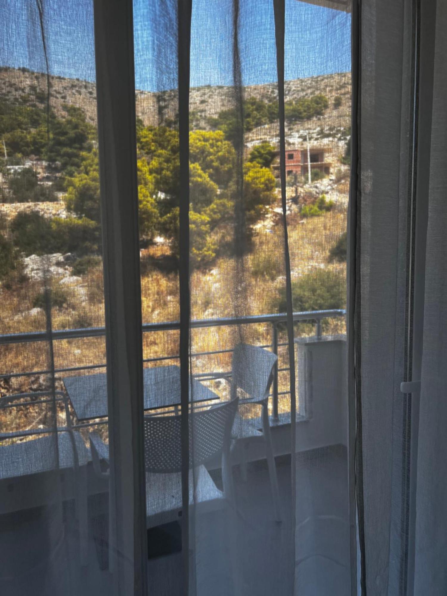 Noya Suites Sr Sarandë Esterno foto