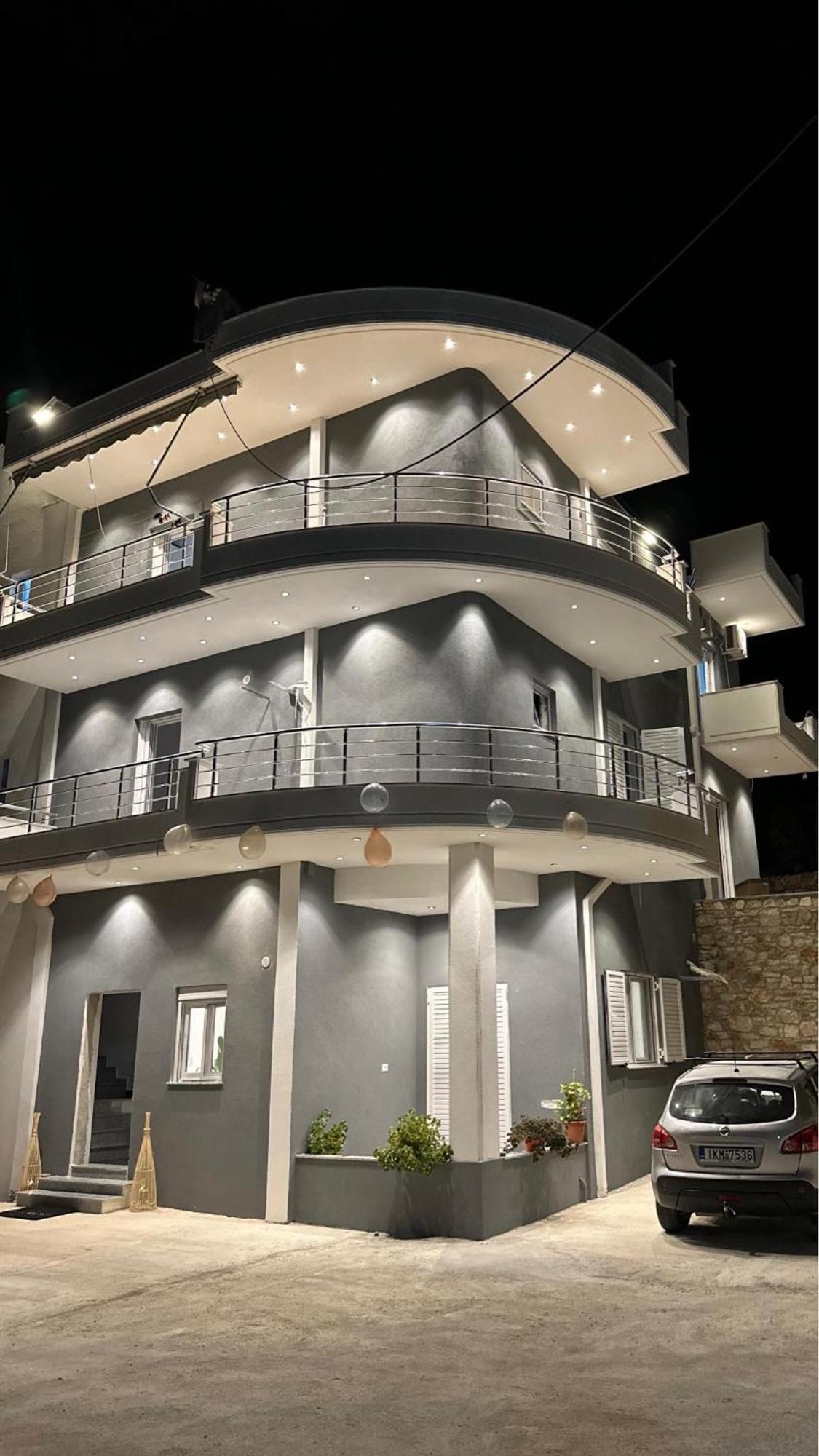 Noya Suites Sr Sarandë Esterno foto
